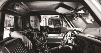 Easton Corbin