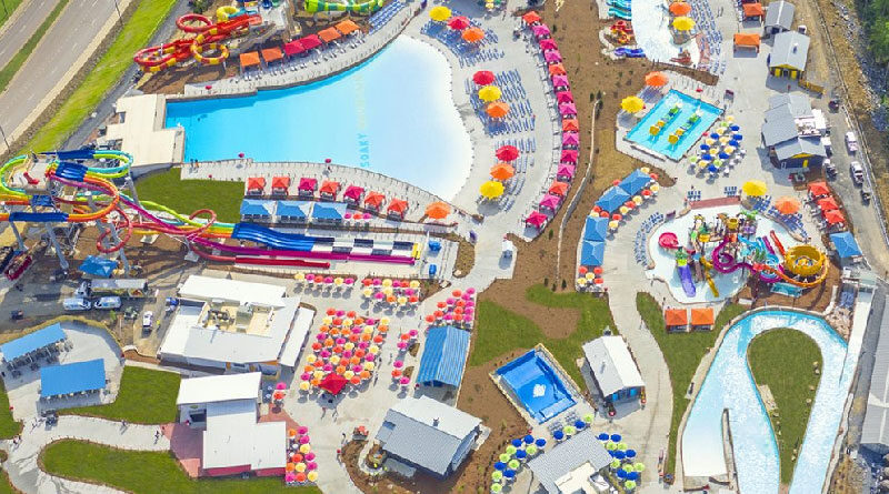 Soaky Mountain Waterpark