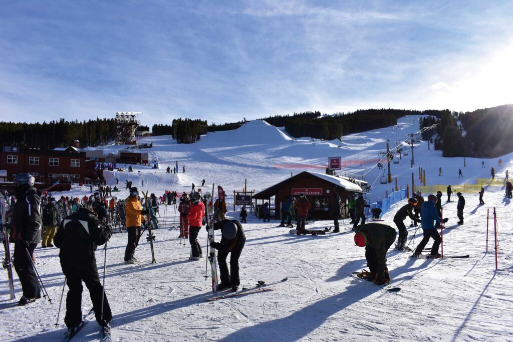 Breckenridge is a Colorado town at the base of the Rocky Mountains’ Tenmile Range. It`s known for its ski resort, year-round alpine activities and Gold Rush history.